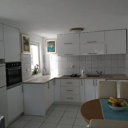 Milenka * Rogoznica (Sibenik-Knin)