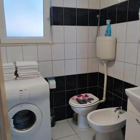 Milenka * Rogoznica (Sibenik-Knin)